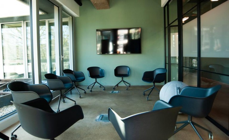 Besprechungsraum 2025