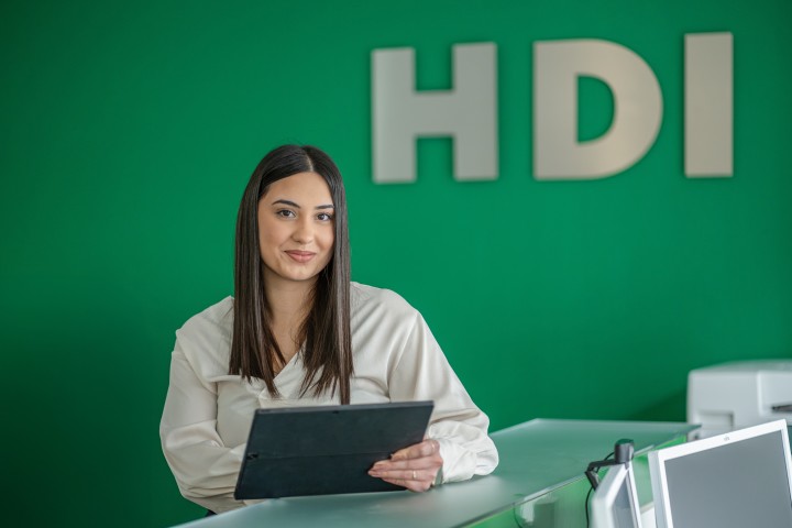 Mileva Petkovic am Ipad