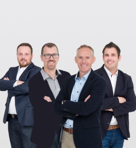 Alle vier Mitarbeiter der HDI Agentur in Marburg