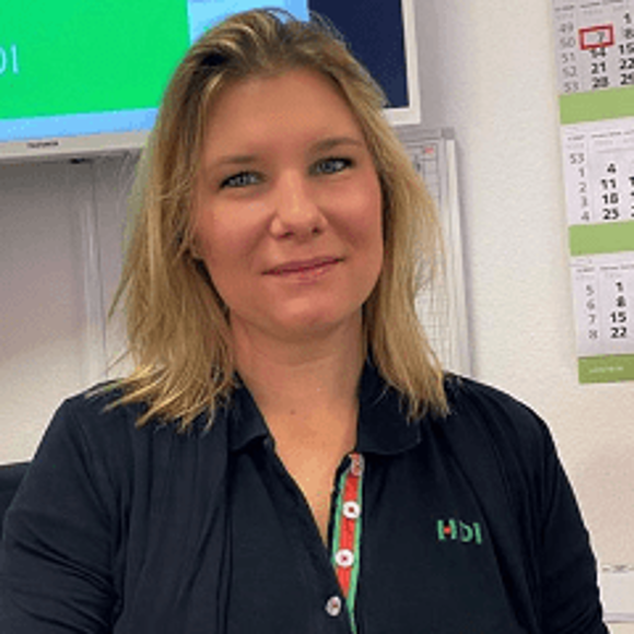 Mitarbeiterin Jill Hoffmann