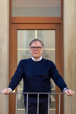 Frank Renner