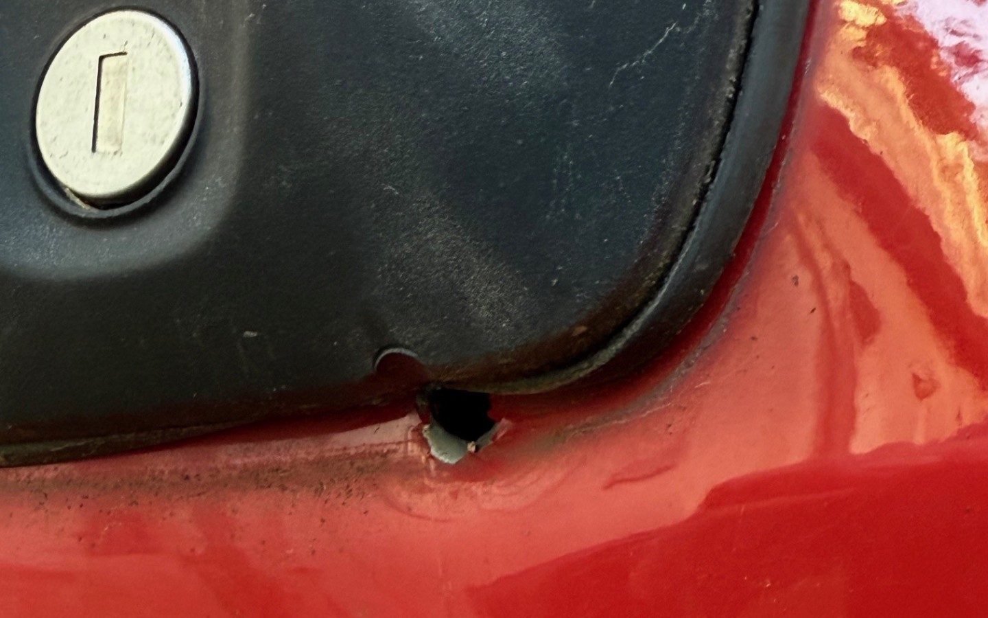 Einbruchversuch am Wohnmobil
