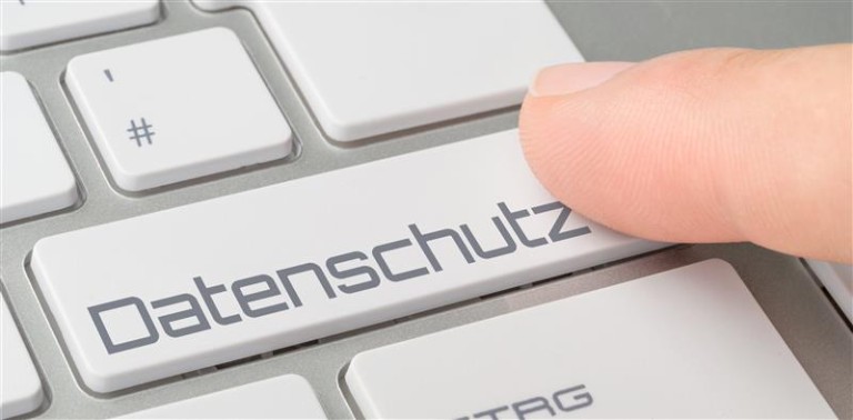 Taste einer Tastertur auf der Datenschutz steht
