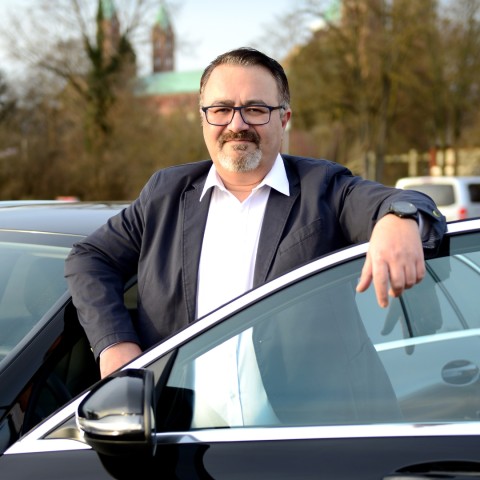 Adnan Inan Auto