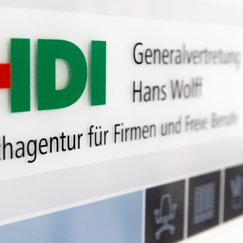 Schriftzug HDI Wolff