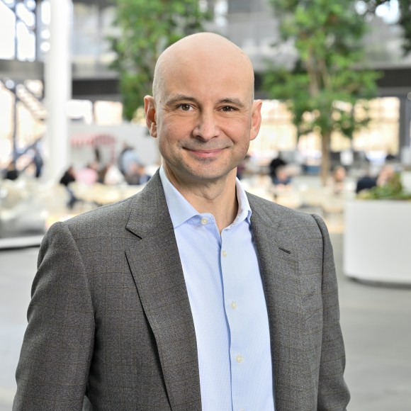 Dr. Stefan Pasternak