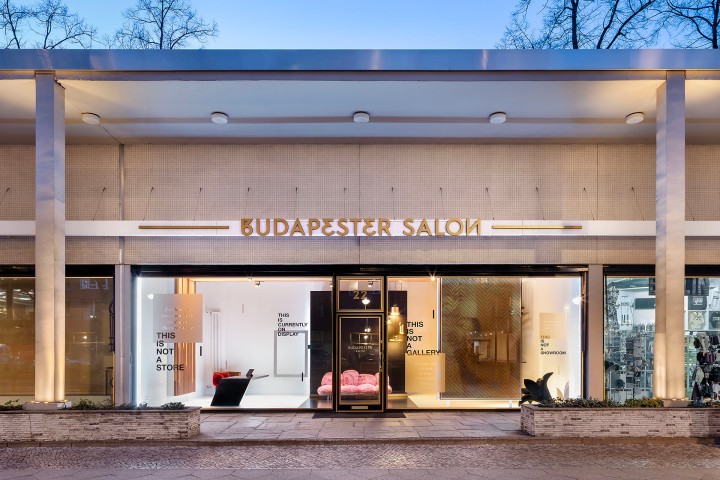 Frontansicht des Einrichtungshauses Budapester Salon
