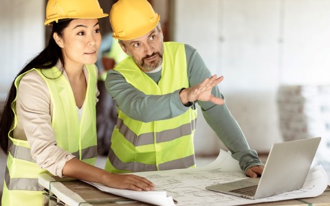 Passgenaue Gewerbeversicherung für das Bauhandwerk