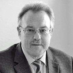 Andreas Tausch