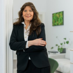 Carola Veit