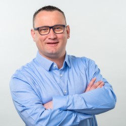 Dirk Stolz