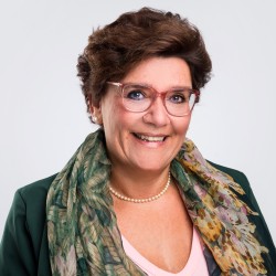 Martina Auer