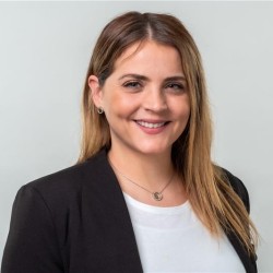 Nurdan Layik